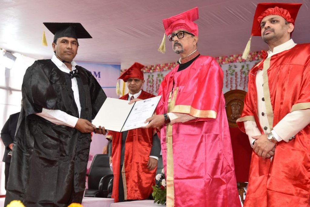 द्वितीय दीक्षांत समारोह (4)