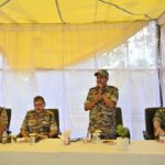 छत्तीसगढ़ के पुलिस महानिदेशक (डीजीपी) श्री अरूण देव गौतम के द्वारा नक्सलविरोधी ऑपरेशन के दौरान 10 बडे कैडर के नक्सली लीडर को ढे़र करने में मिली सफलता के लिए गरियाबंद पुलिस के अधिकारी/कर्मचारी को दिये बधाई एवं शुभकामनांए।