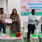 मधुमक्खी पालन से किसानों की आय में 20 से 25 प्रतिशत तक वृद्धि संभव