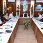 ब्रेकिंग  मुख्यमंत्री श्री विष्णु देव साय कमिश्नर, आईजी और जिला कलेक्टरों के साथ वीडियो कॉन्फ्रेंसिंग के माध्यम से कर रहे हैं बड़ी बैठक